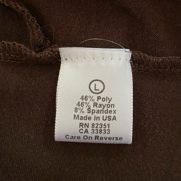 Brown Ruffled Sleeveless Top - Picture 4 of 4